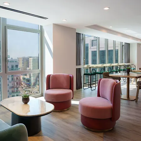 Hotel Renaissance Flushing At Tangram 4*