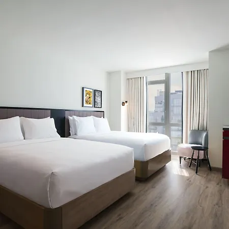 Hotel Renaissance Flushing At Tangram New York