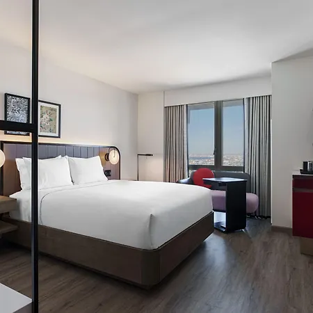 Hotel Renaissance Flushing At Tangram