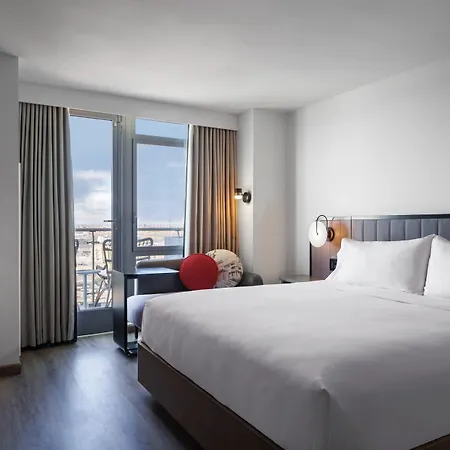 Renaissance Flushing At Tangram Hotel New York