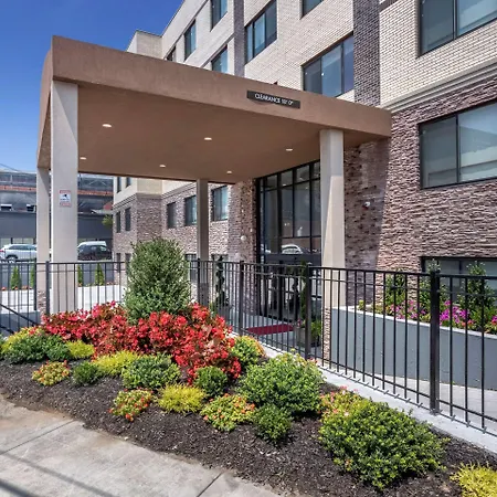 Comfort Jfk Airport 4*
