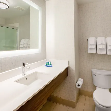 Express - Jamaica - Jfk Airtrain - Nyc By Ihg Hotel 3*
