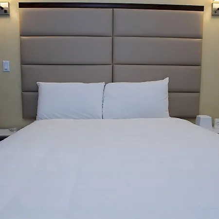 7 Days Hotel 3*