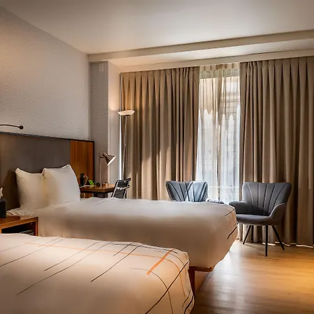 La Quinta By Wyndham Time Square South New York