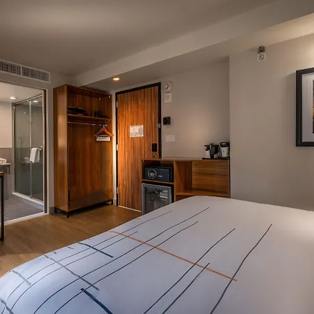 Hotel La Quinta By Wyndham Time Square South