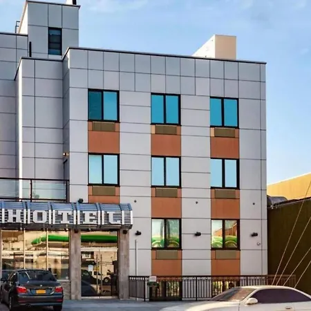 Umbrella Brooklyn - Newly Renovated 3*