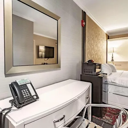 Hotel Umbrella Brooklyn - Newly Renovated New York