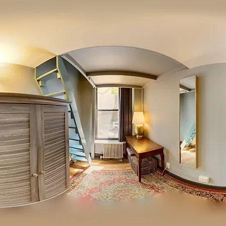Lamartine Chelsea Hostel