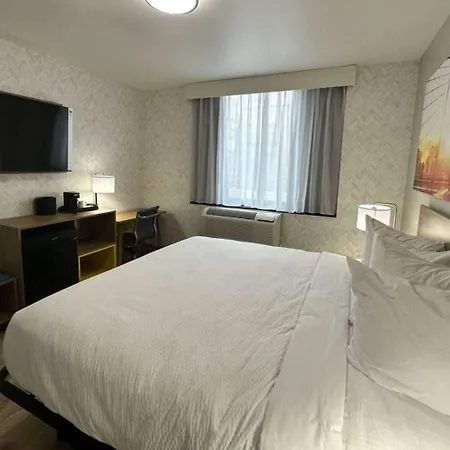 Days By Wyndham Brooklyn Eastern Parkway Hotel