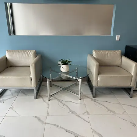 Days By Wyndham Staten Island 2*