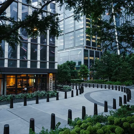 Hotel Equinox 5*