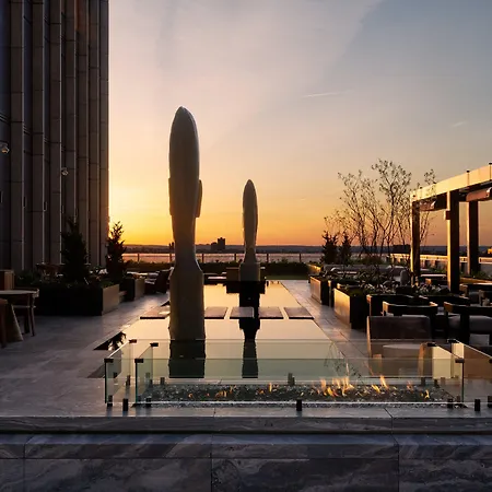 Hotel Equinox New York
