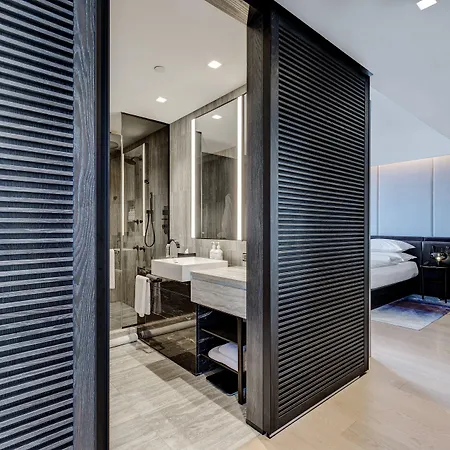 Equinox 5* New York