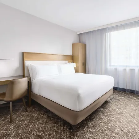 Doubletree By Hilton Times Square South Hotel