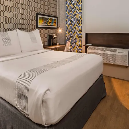 Glo Western Brooklyn Nyc Hotel