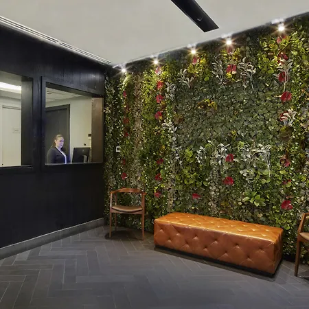 Truss Times Square Hotel