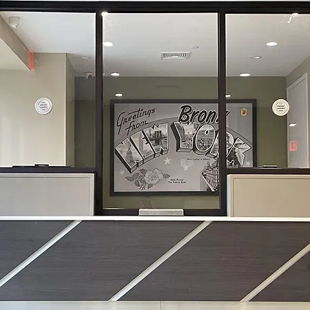 Super 8 By Wyndham Bronx Near Botanical Garden 2*