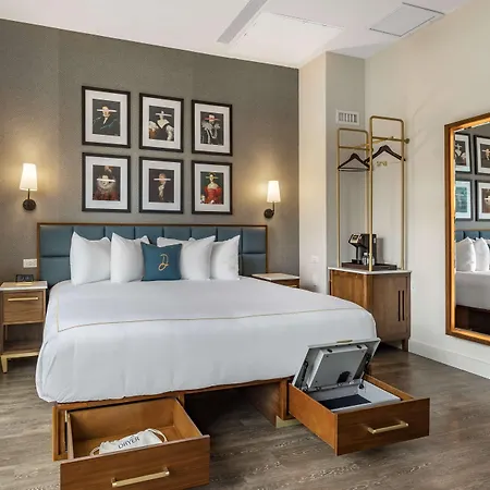 The Draper New York, Tapestry Collection By Hilton Hotel