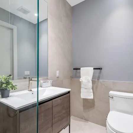 Hotel Global Luxury At The Arches New York
