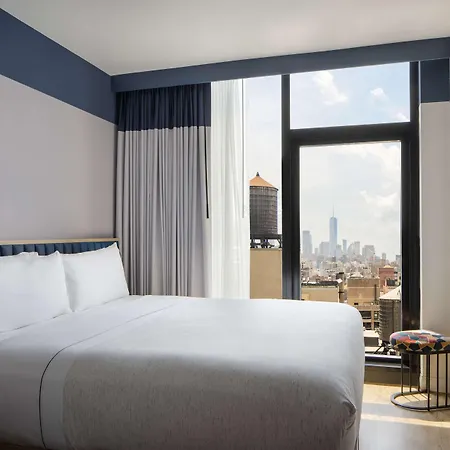 Motto By Hilton Chelsea 4*