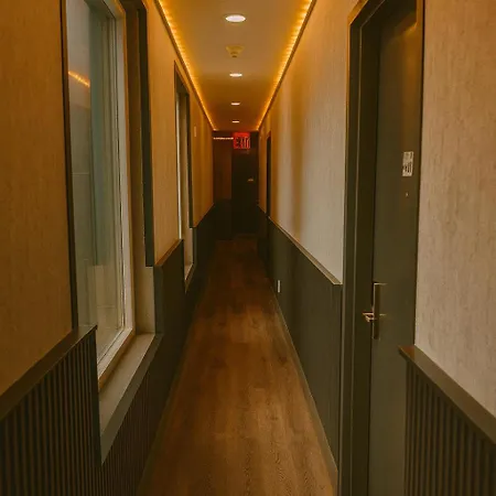 Bkway Brooklyn 3*