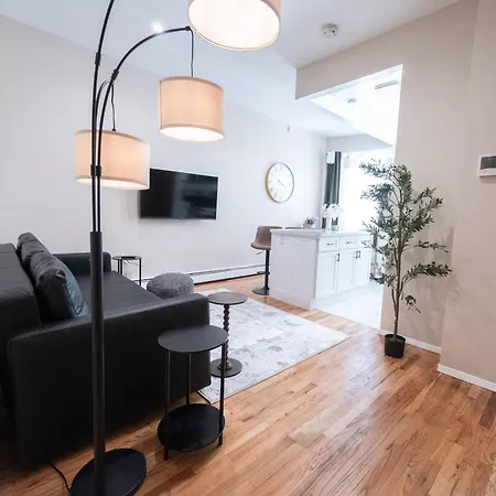 Sunlit 2br Park North Elevator & Laundry Apartment New York