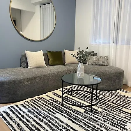 Apartment Luxury In Little Italy 2 Bedroom Private Balcony