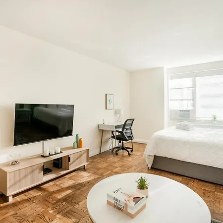 Lovely And Comfy In Nyc Apartment
