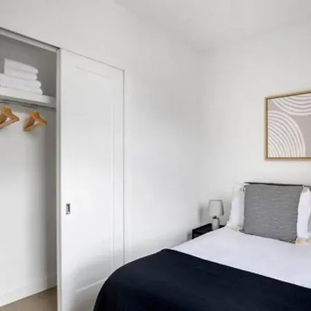 Apartment 3br Furnished Loft In Midtown West New York