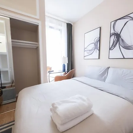 Sunlit 2br Park North Elevator & Laundry Apartment New York