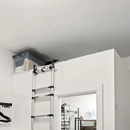 Micro Walk To Time Square Apartment