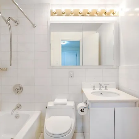 Lovely And Comfy In Nyc Apartment *