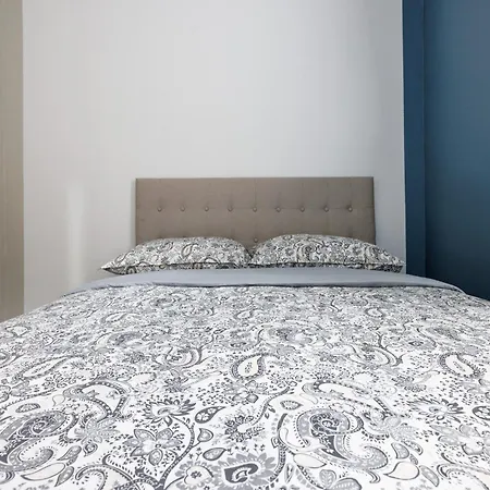 Ultimate Urban Living At Centrally Located *
