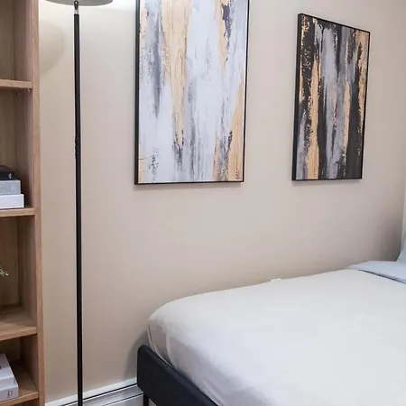 Apartment Sunlit 2br Park North Elevator & Laundry *