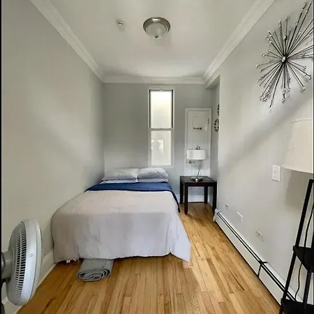 Outdoor Space Washer Dryer Dishwasher 3beds Apt, June To Aug 90 Days Required *