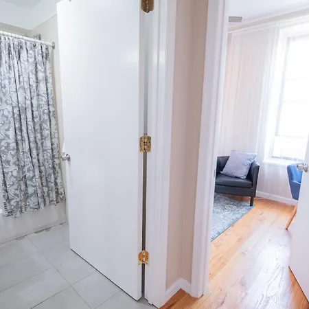 3br Two Blocks To Park Elevator, Laundry, Virtual Doorman