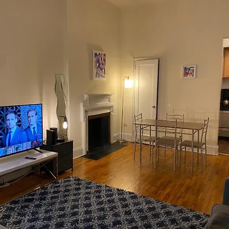 5 Bedroom 2 Bath I Full Floor I Midtown Apartment New York