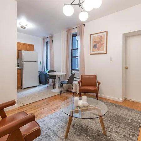 Apartment 5 Bedroom 2 Bath I Full Floor I Midtown