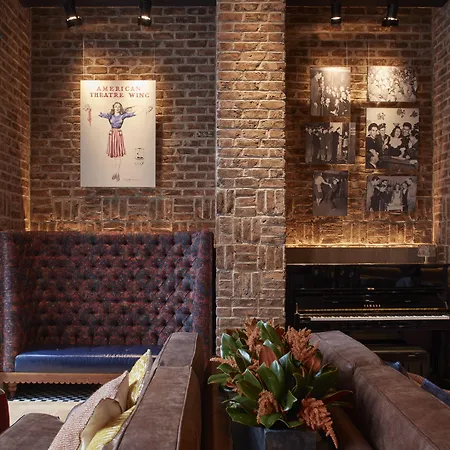 Civilian Hotel 4*