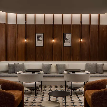 Motto By Hilton Times Square 3*