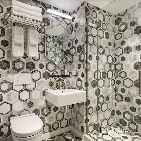 Hotel The Fidi 4*
