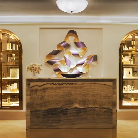 Fouquet's Hotel 5*