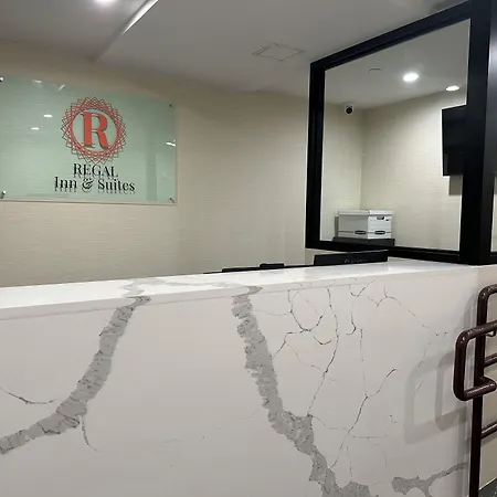 Hotel Regal & Laguardia 3*