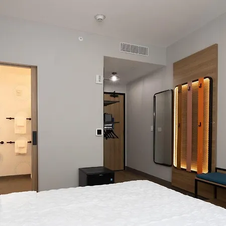 Hotel Tru By Hilton Brooklyn