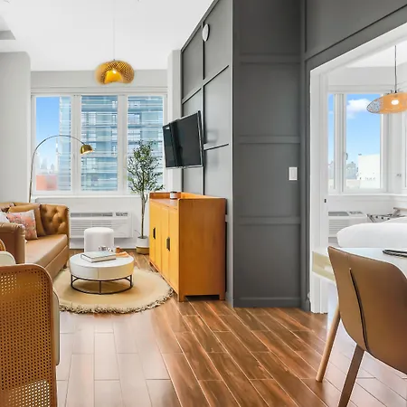 The Modernist Hotel 2*