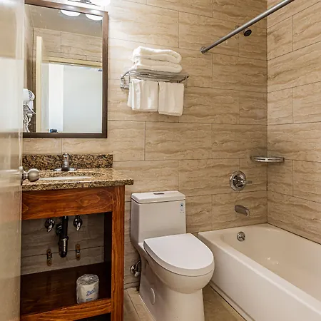 Hotel Astoria Laguardia New York