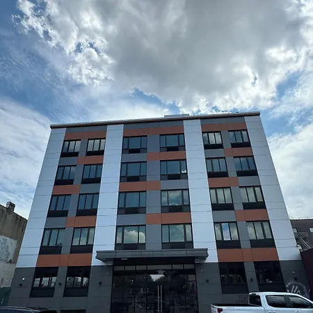 Mirage Brooklyn Hotel 3*