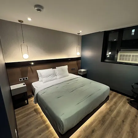 Mirage Brooklyn Hotel New York