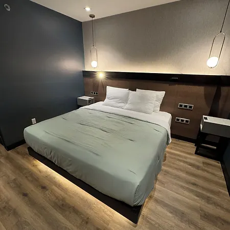 Hotel Mirage Brooklyn