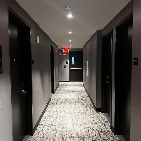 Mirage Brooklyn Hotel 3*